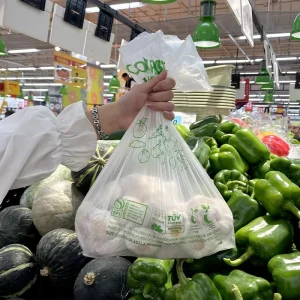 Eco Friendly Biodegradable Produce Bags on Roll Custom Sizes & Compostable for Fruits & Vegetables