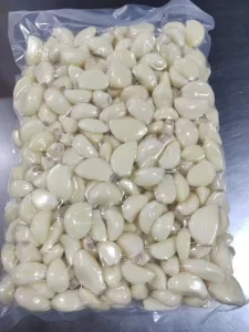 High Quality Peeled and Vacuum packed Fresh Imported Garlic New Crop ISO Certified 2 3cm Size