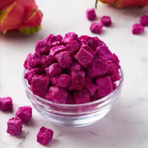 OEM Dehydrated pink Pitaya Chips Dried Dragon Fruit Cubes Delicious Crispy Dry Red Dragon Fruits Dried Vegetables Dried Fruit